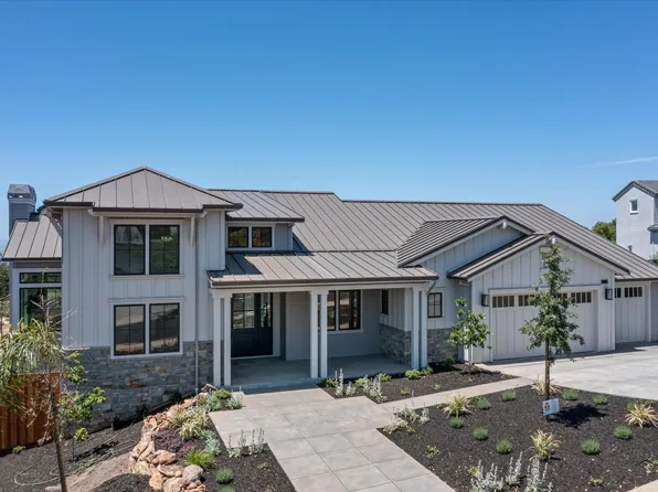 3855 Royal Manor Place, Santa Rosa, CA 95404