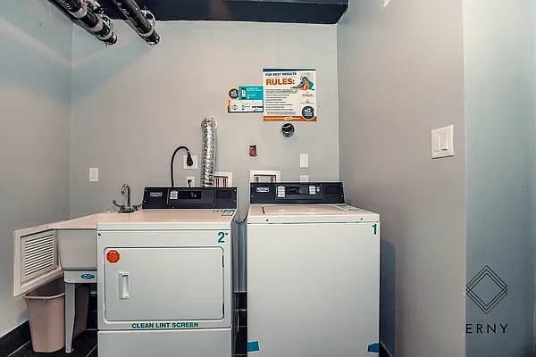 Rented by ERNY LLC | media 24