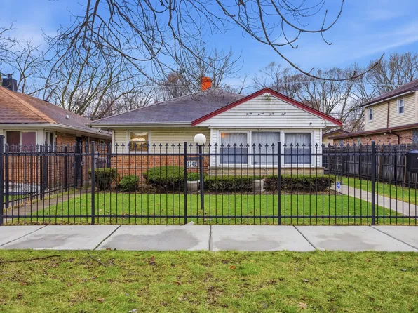 9748 S Van Vlissingen Rd, Chicago, IL 60617