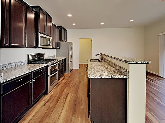 4th image of 14119 67th Ave E
