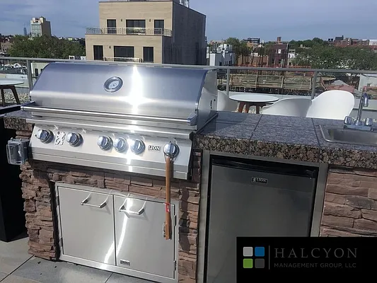 Rented by Halcyon Management Group LLC | media 80