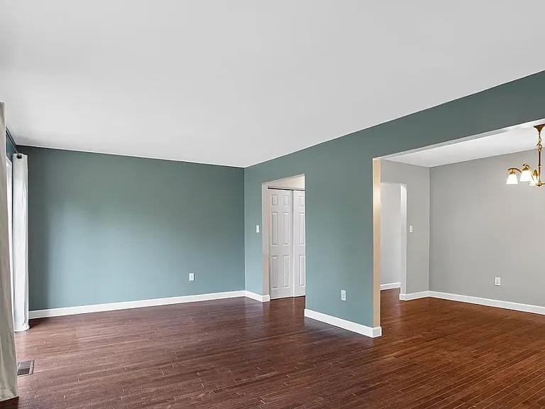 9507 Saluda Ct — Photo 8
