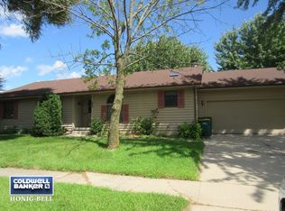 924 S 8th St, Dekalb, IL 60115