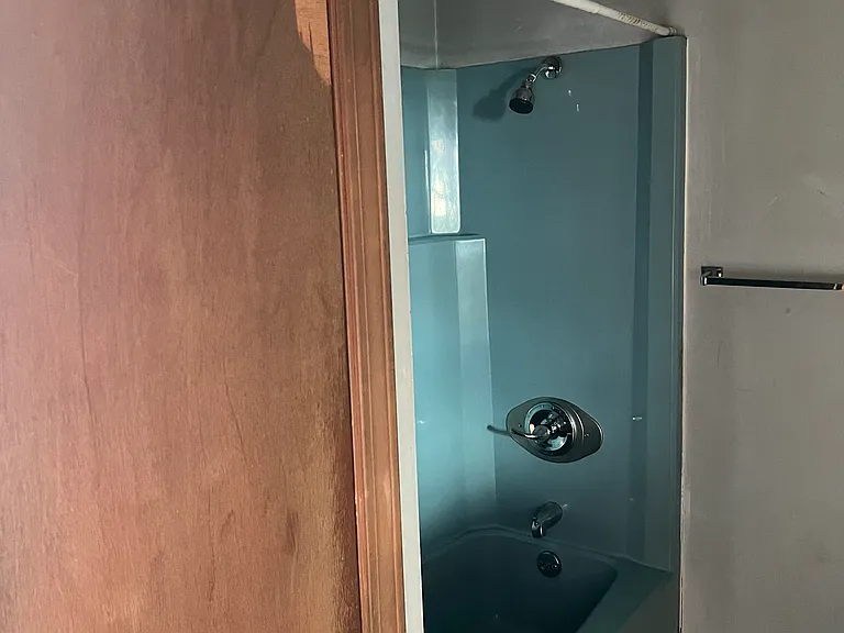 920 Greenville Hwy #6 — Photo 7