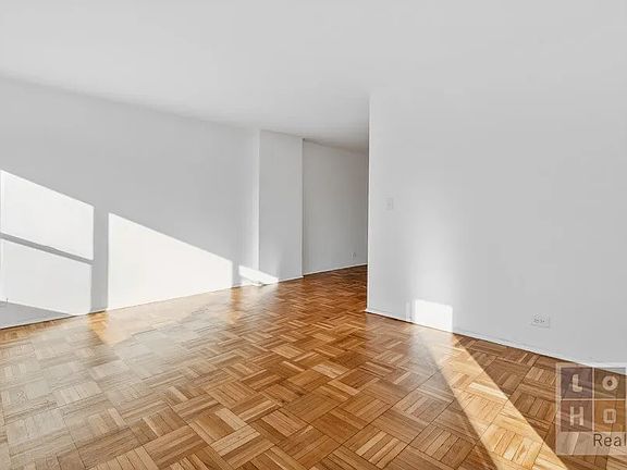 4th image of 572 Grand St APT G407