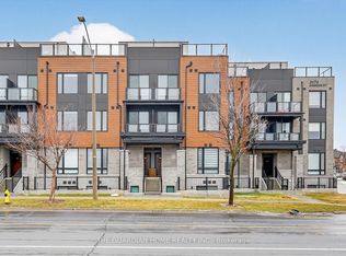 3175 Denison St #5, Markham, ON L3S0E3