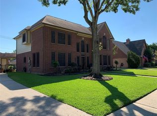 1611 Falcon Ridge Blvd, Friendswood, TX 77546