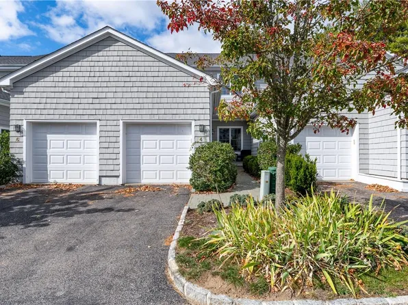 4 Country Club Lane, Pleasantville, NY 10570