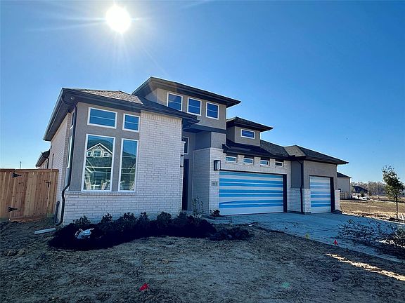 2nd image of 414 Lone Ranger Dr