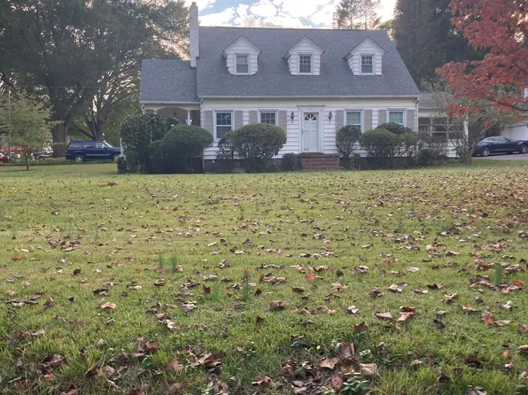 101 Park Dr, Belmont, NC 28012