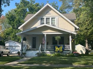 817 Gratiot Ave, Alma, MI