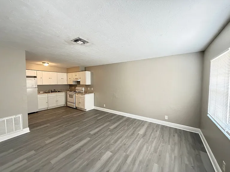2055 NW 43rd St #1 — Photo 5