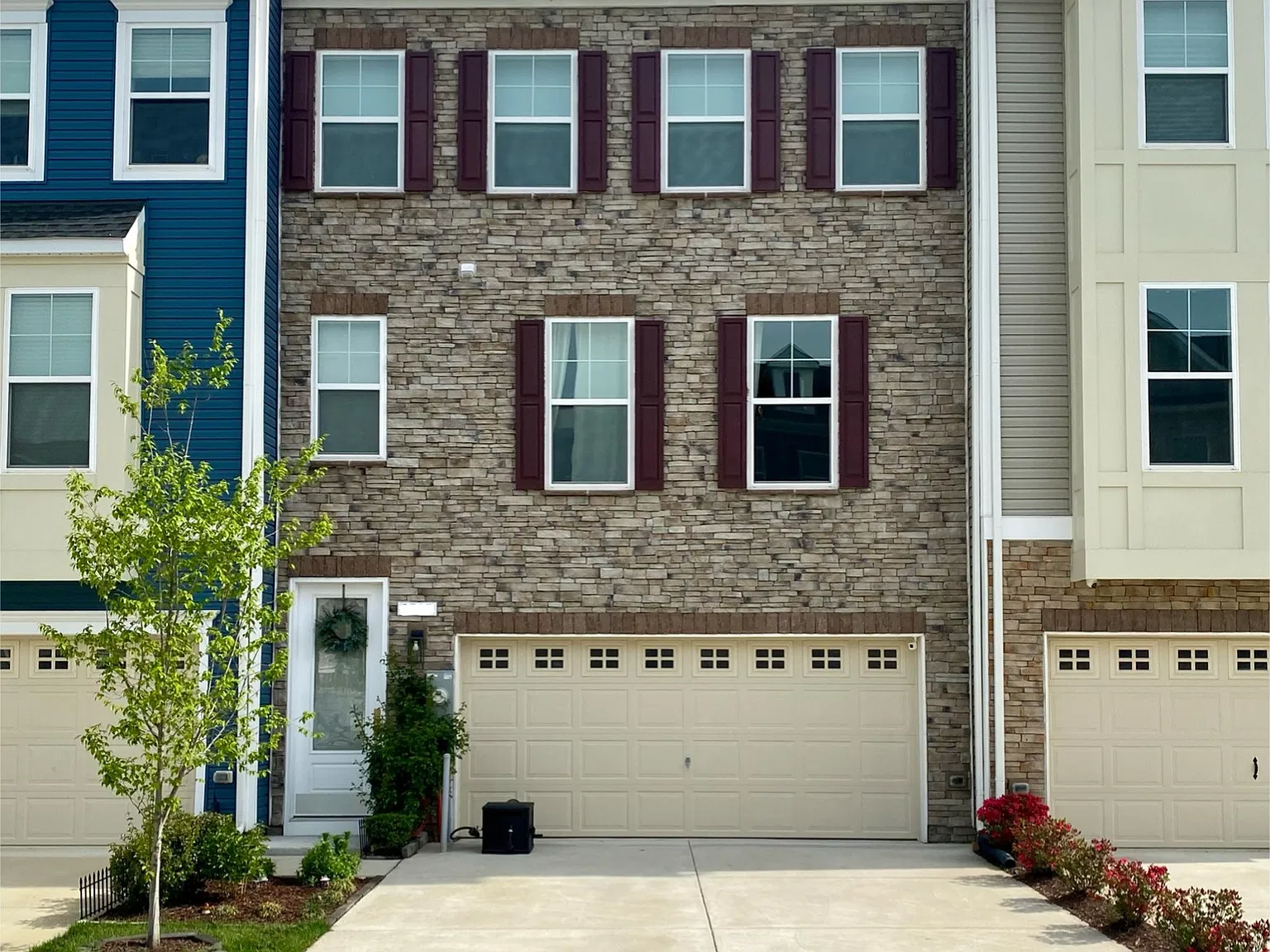 8383 Amber Beacon Cir — Photo 1