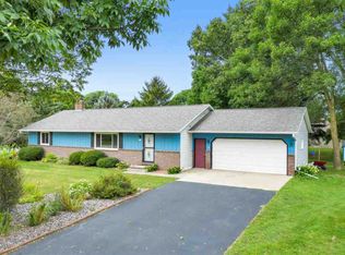 3121 Claymore Ln, New Franken, WI 54229