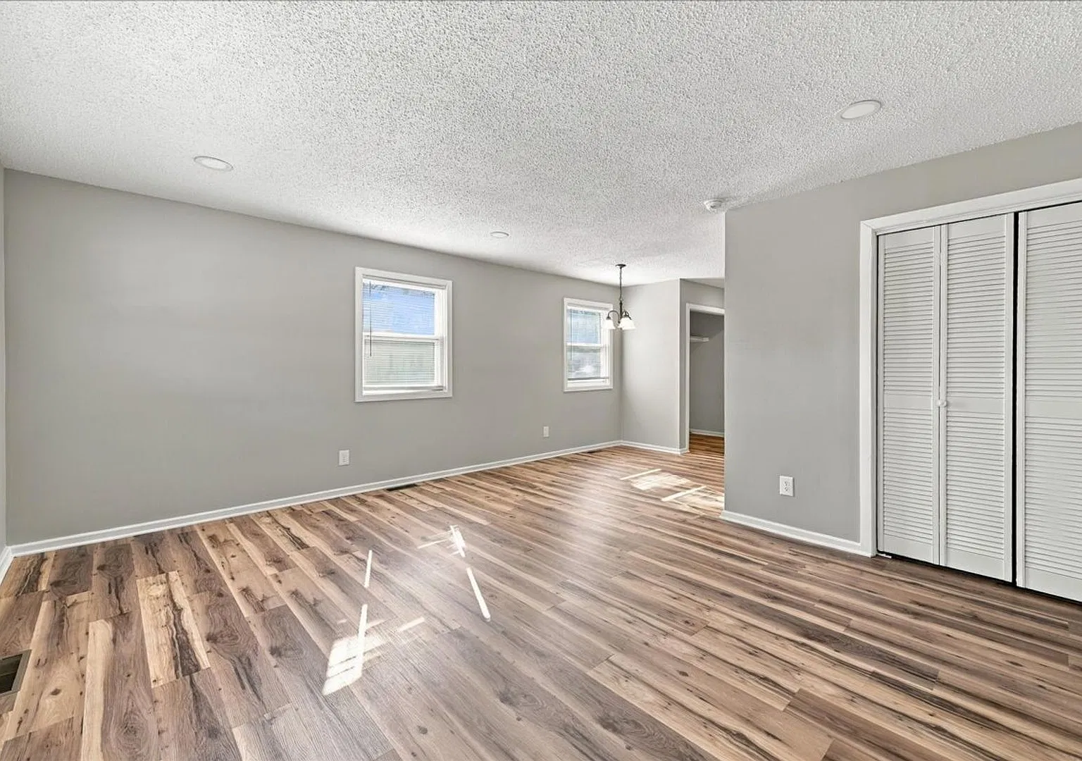 316 - 322 S. Green St — Photo 4