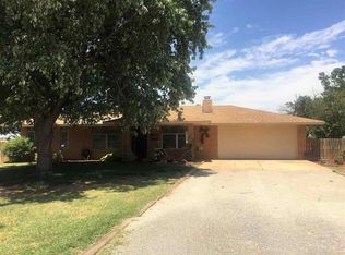 1229 Indian Dam Rd, Lahoma, OK 73754