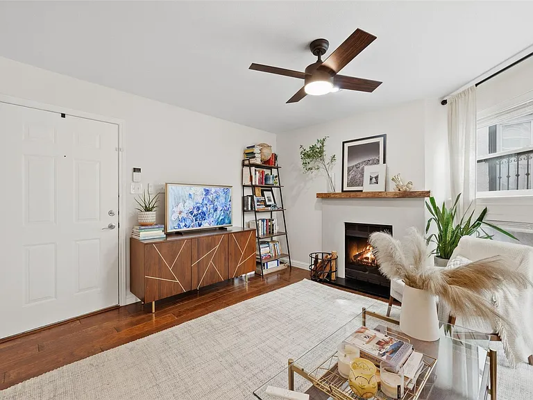 1500 Woodlawn Blvd #11 — Photo 4