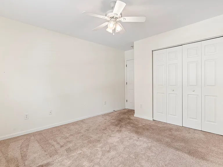 908 Silvercrest Dr — Photo 14