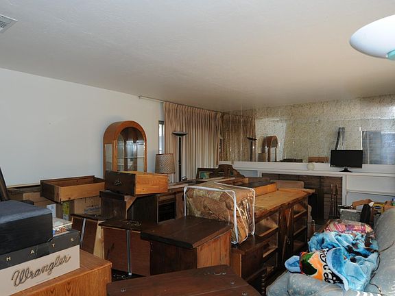 2nd image of 2234 Emmett Ct