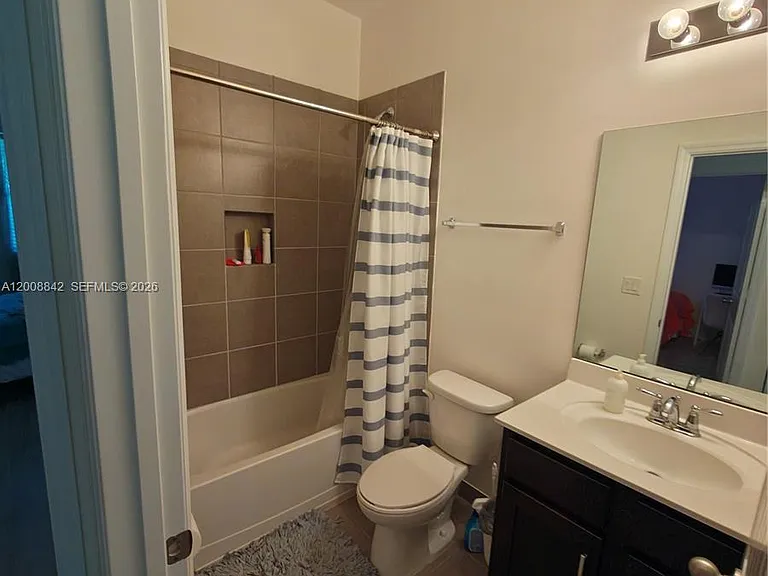 3329 NW 11th Ave #3329 — Photo 40