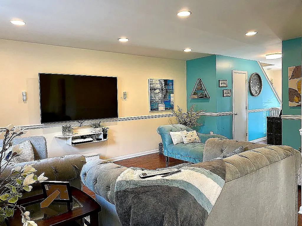 3 bed, 2.5 bath, 1844 sqft, $3,500 — Photo 3