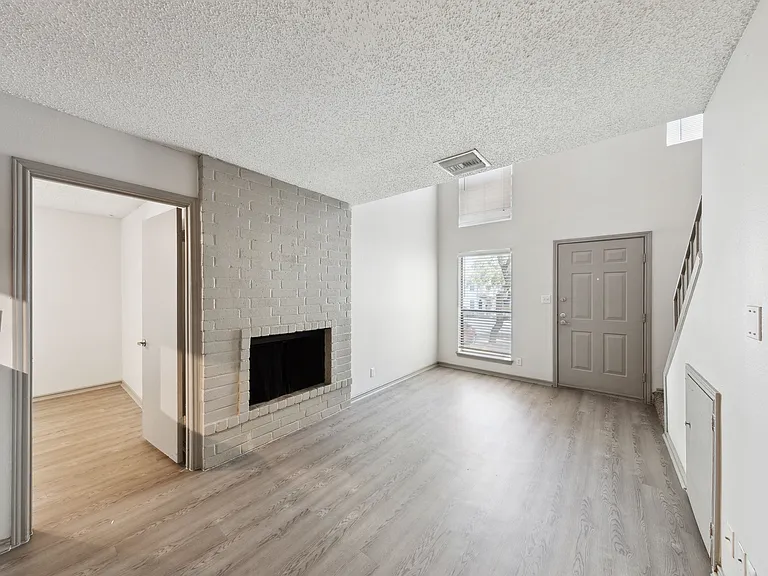 Maxwell Townhomes — Photo 53