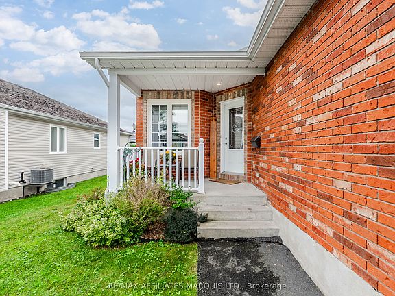 3rd image of 2230 Glen Brook Dr