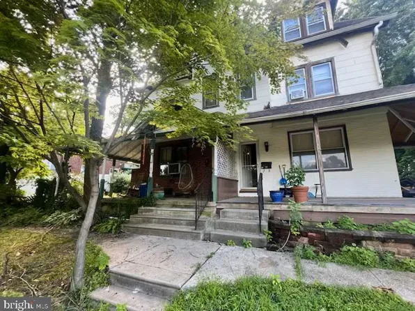 39 W Manoa Rd, Havertown, PA 19083