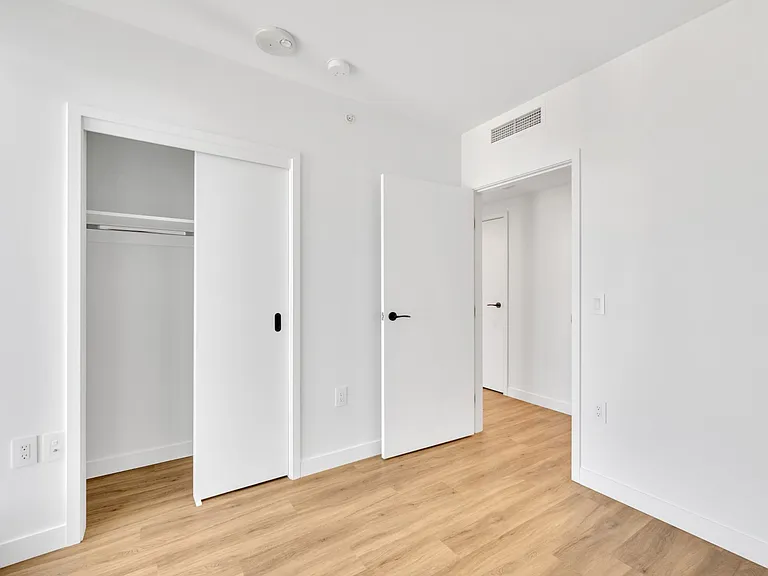 1770 Pendrell St — Photo 38