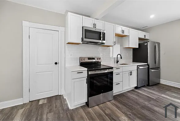 5012 Ivanhoe Ave — Photo 9