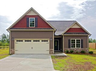265 Ivybridge Dr, Hubert, NC 28539