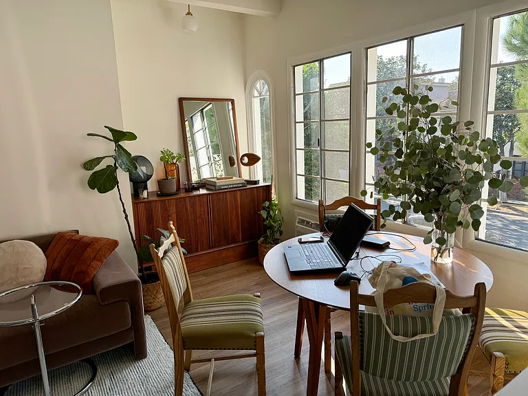 824 N Hayworth Ave #C — Photo 6
