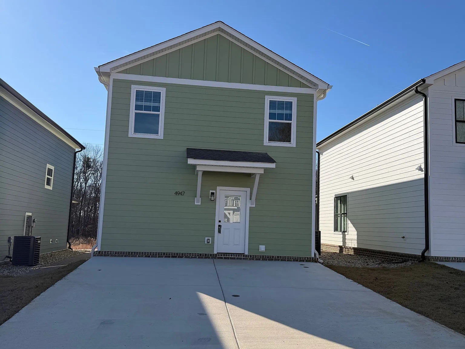 3 bed, 2.5 bath, 1530 sqft, $2,000 — Photo 2
