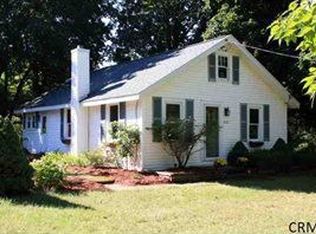 6112 Klink Rd, Albany, NY 12203