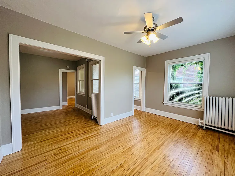 Stevens Square Apartments — Photo 8