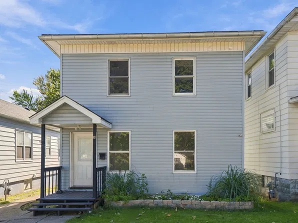 603 11th Ave S, Clinton, IA 52732
