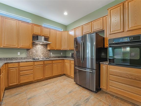 5th image of 181 Droplet St