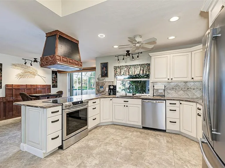 3126 Meadow Run Dr — Photo 4