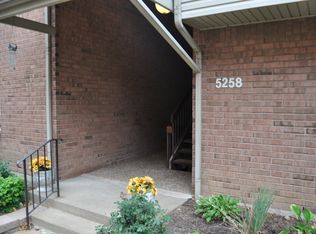 5258 Cedarstone Ct UNIT 1, Saint Louis, MO 63129