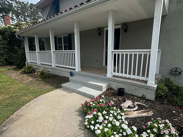 410 31st Ave N — Photo 6