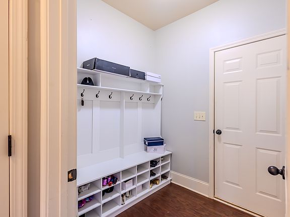 4th image of 3125 Pleasant Valley Trl