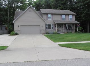 3759 Estates Dr, Fort Gratiot, MI