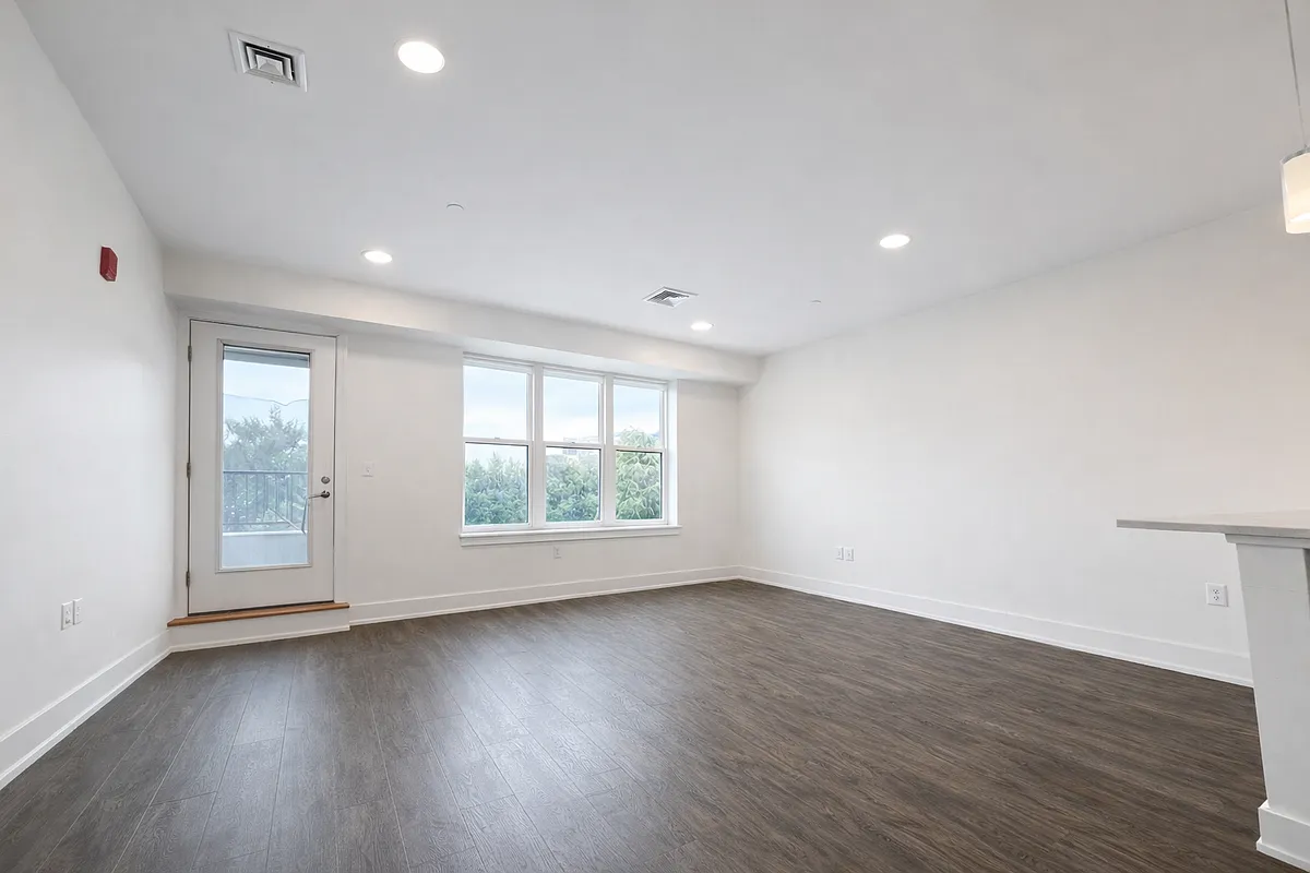 Building Photo - 20 Penniman Rd #201