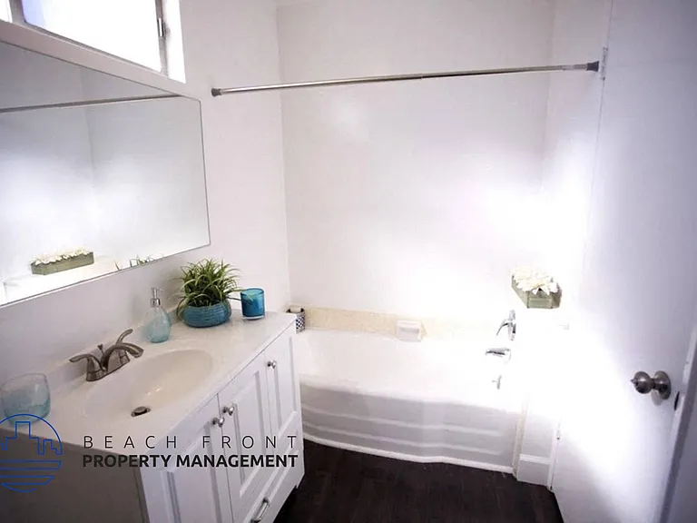 517 Evergreen St — Photo 7