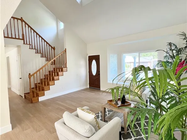 14935 Long View Dr, Fontana, CA 92337