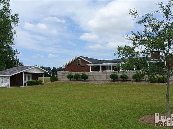 3rd image of 114 Lakeview Cir