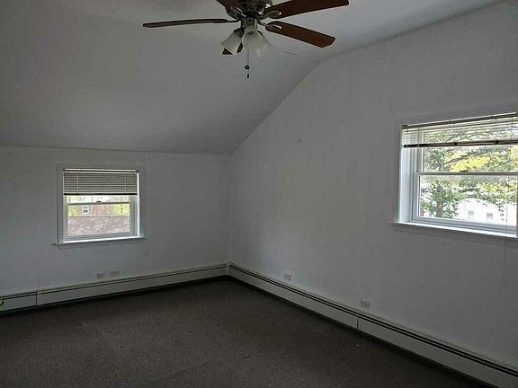 3rd image of 6031 Spencer Ave #2