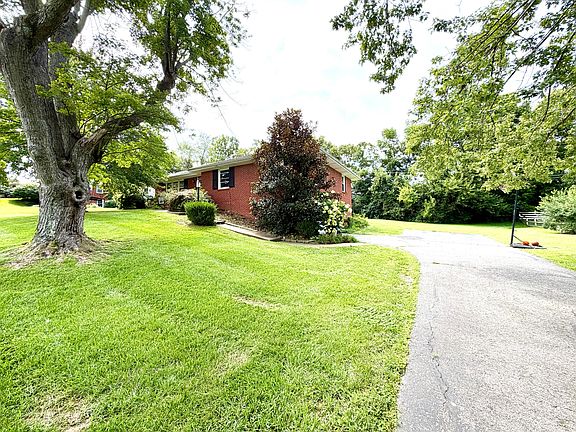 3rd image of 344 Twinbrook Dr