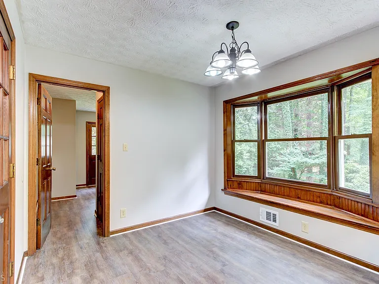 130 Aspen Way — Photo 15