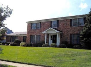 437 Webster Forest Dr, Saint Louis, MO